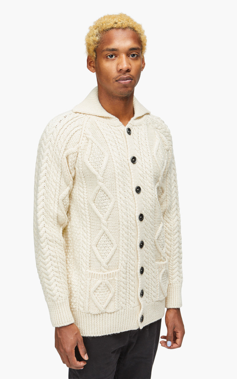 Howlin' A Winter Affair Ecru