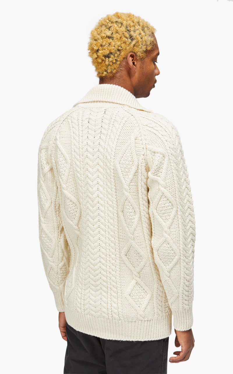 Howlin' A Winter Affair Ecru