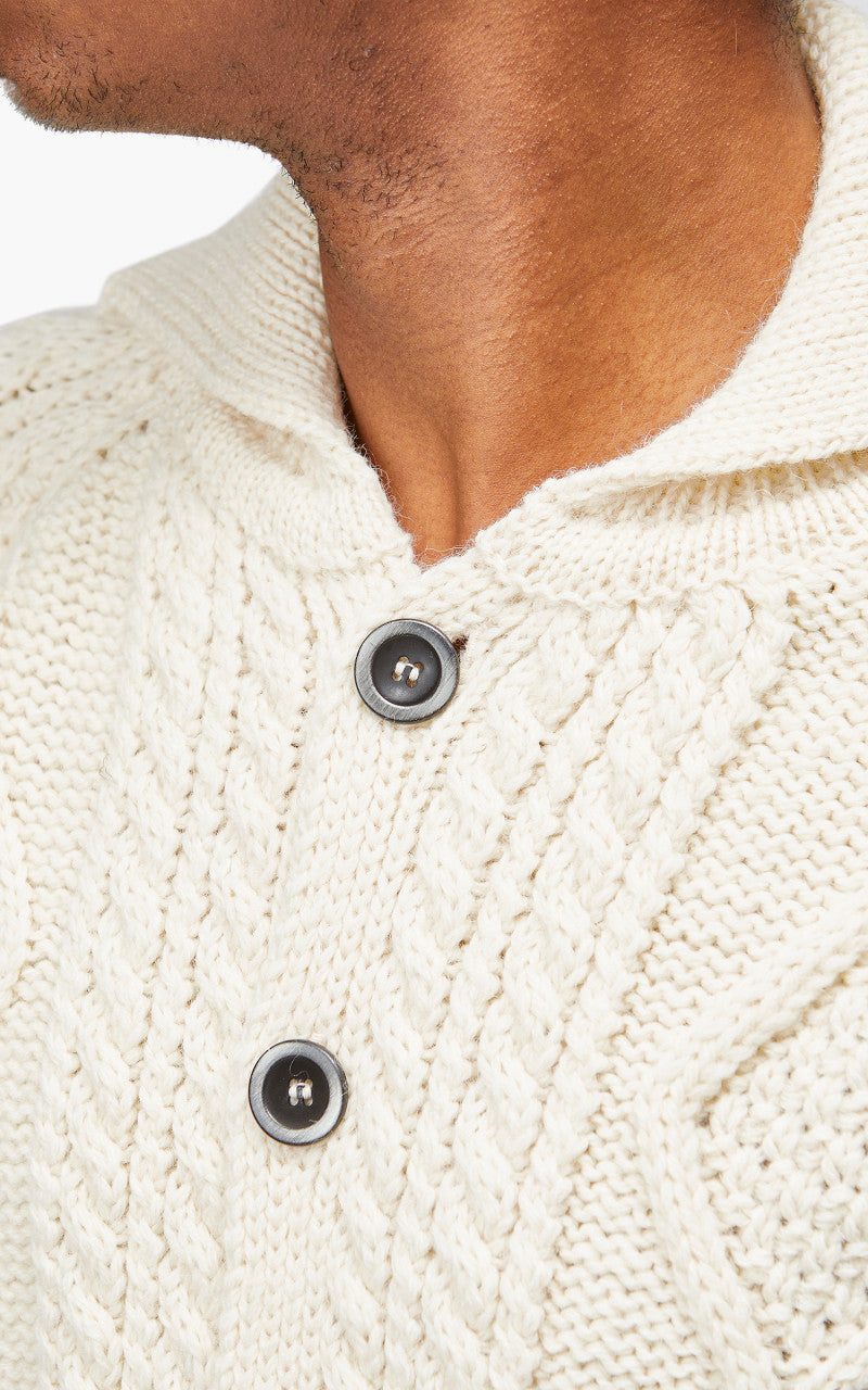 Howlin' A Winter Affair Ecru