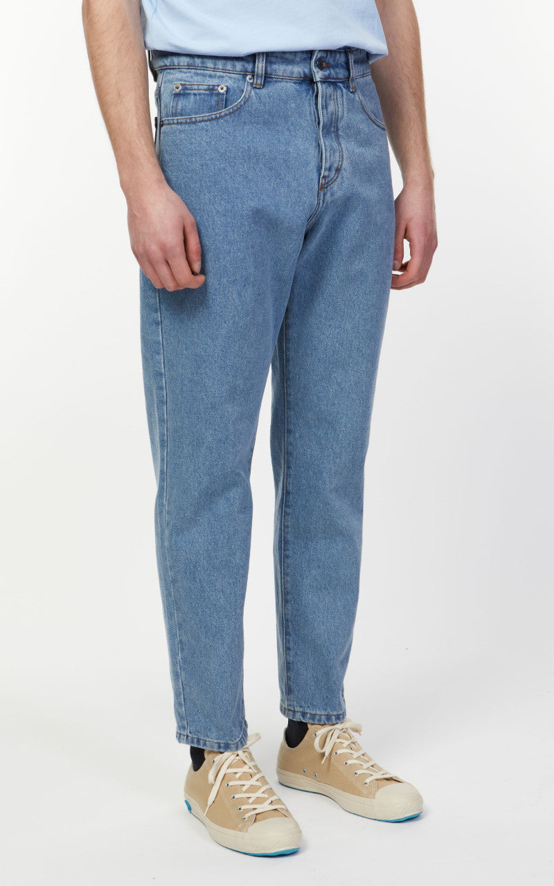 AMI Paris Tapered Fit Jeans 448 Bleach