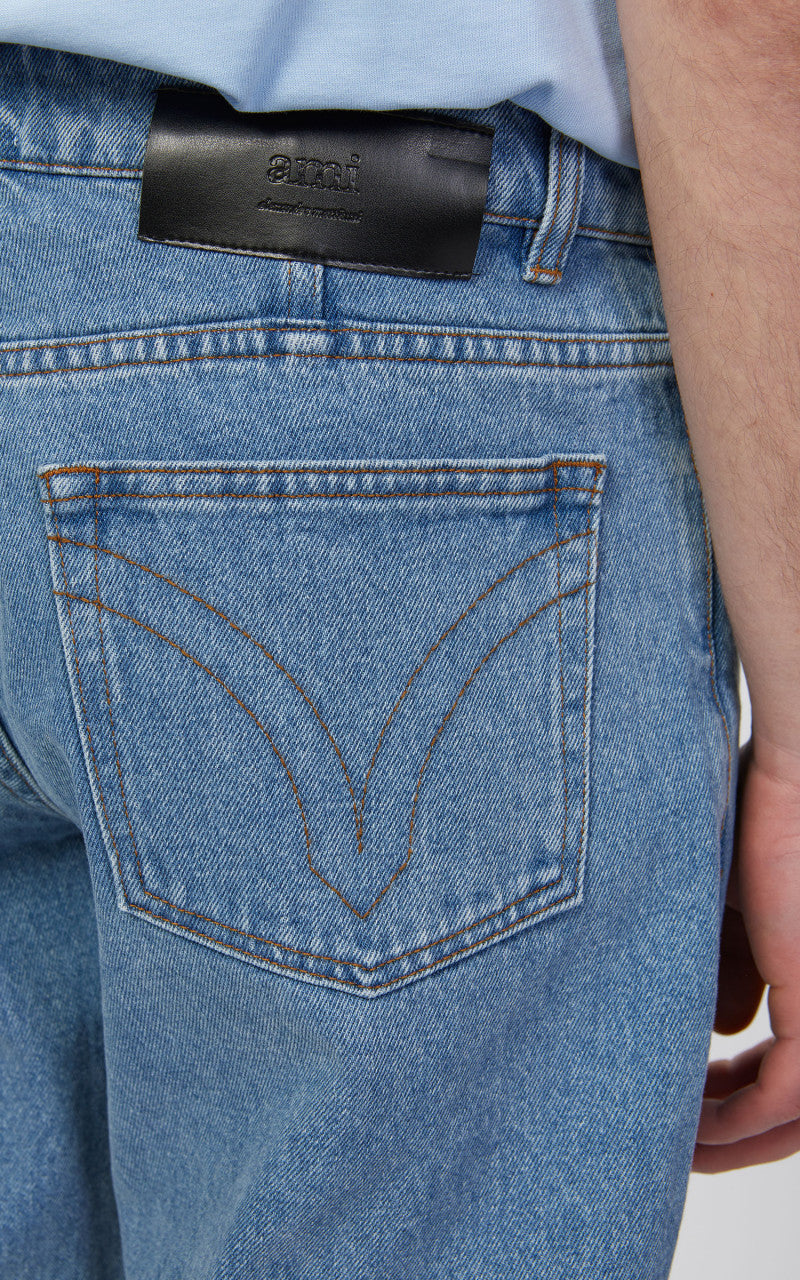 AMI Paris Tapered Fit Jeans 448 Bleach