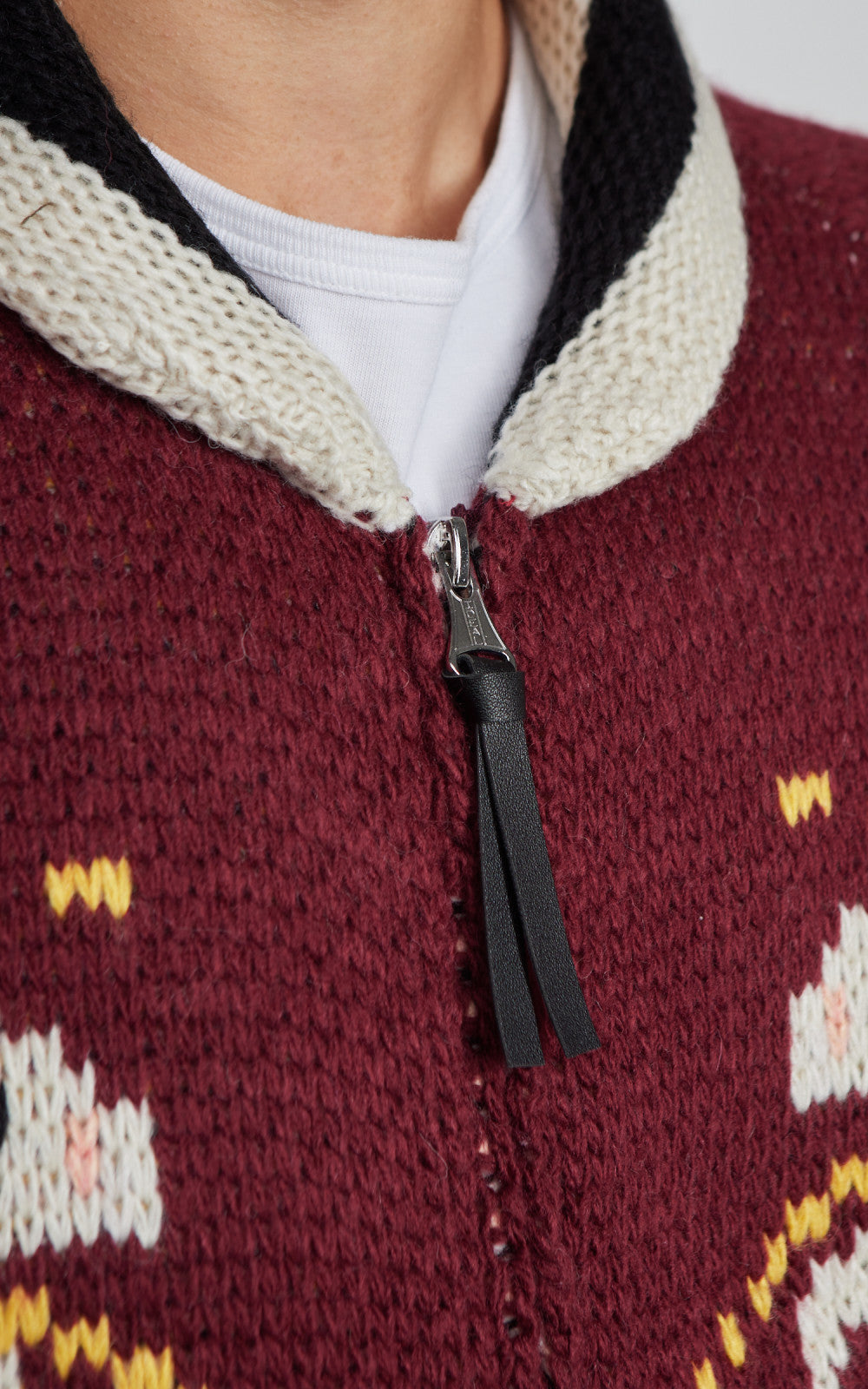 Houston Souvenir (Bear) Cowichan Sweater Marron