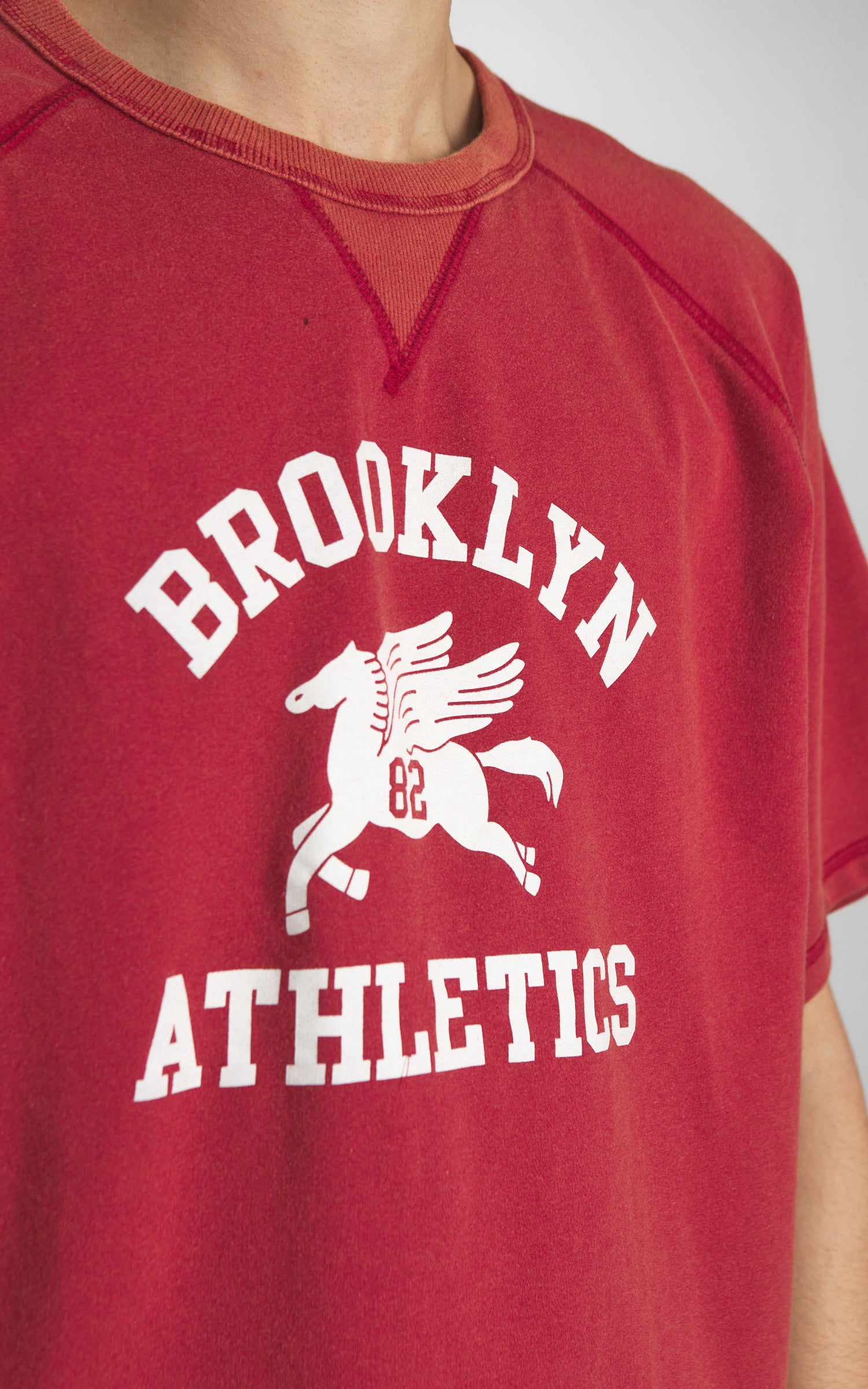 Houston Powder Wash S/S Sweat (Brooklyn) Red