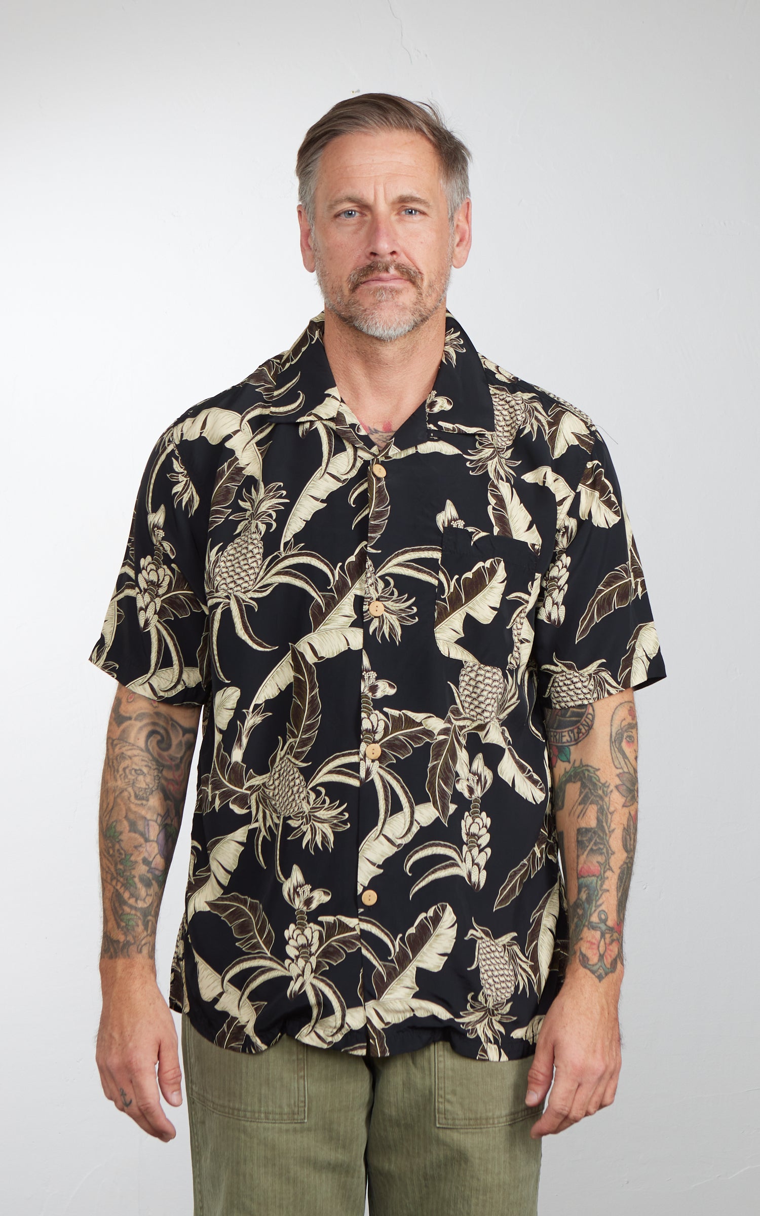 Houston (Pineapple) Rayon Aloha Shirt Black