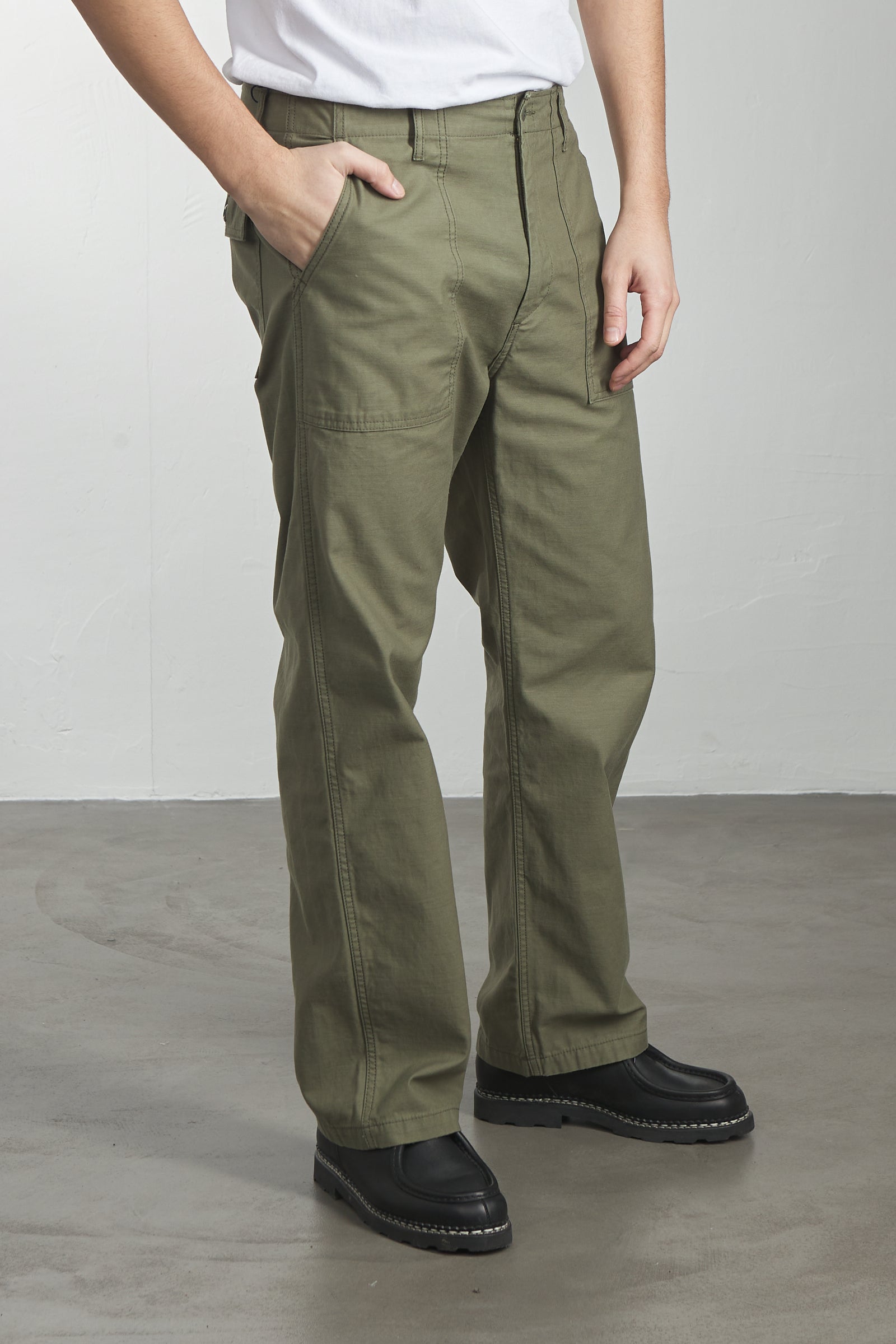 Japan Blue JBPT1031 Relaxed Fit Baker Pants Olive Drab