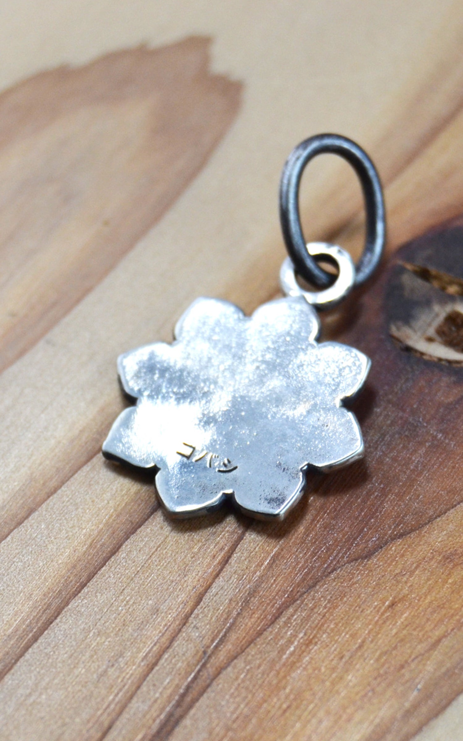 Kobashi Studio K8160 Kikumon Charm Medium “Yatsu-giku” Silver