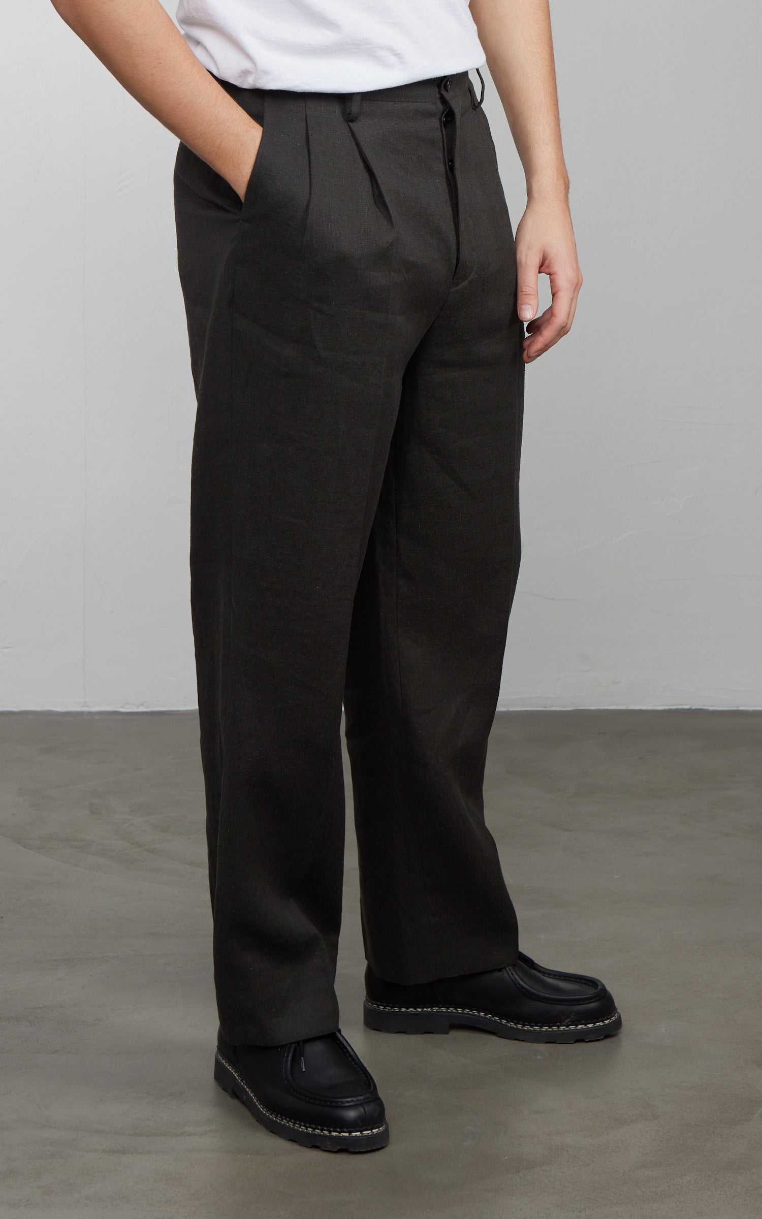 Kaptain Sunshine Shoecut Slacks Ink Black