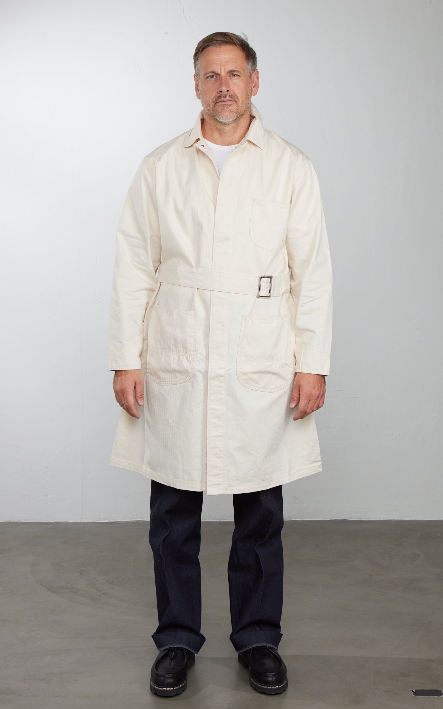 Lawford Lot.665 Service Coat Desert White