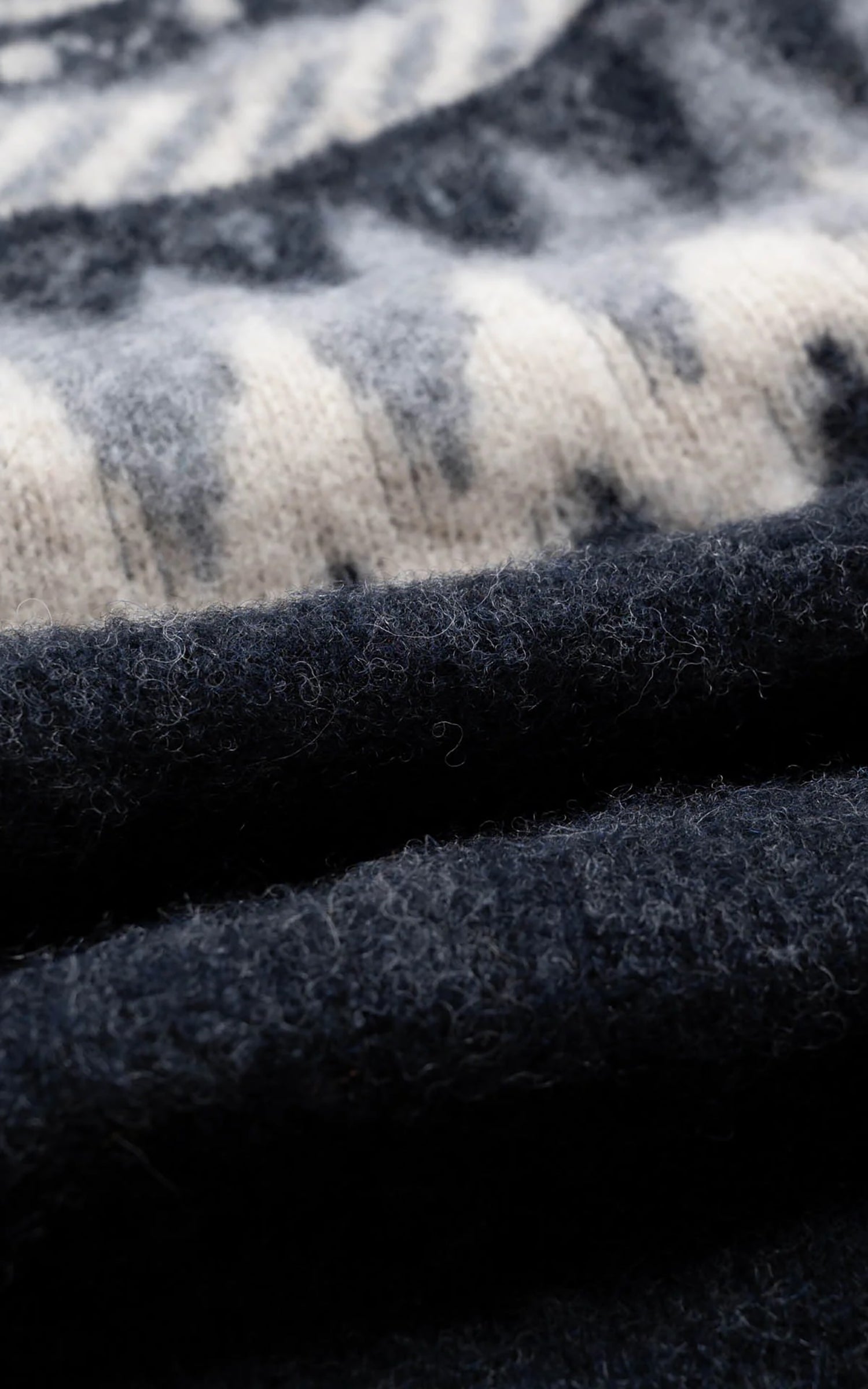 Howlin' Magician In The Mountain Sweater Charcoal