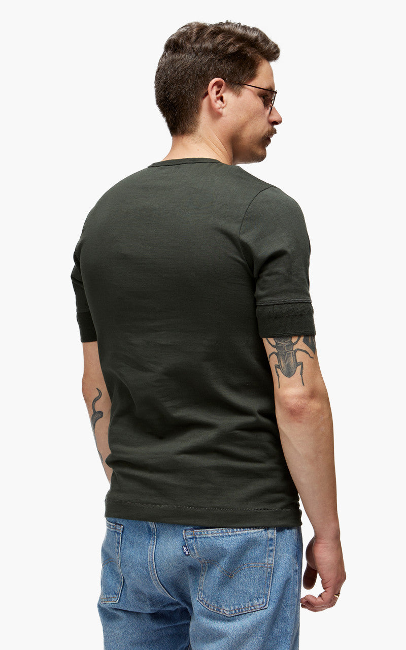 Merz b. Schwanen 207 Henley Forest