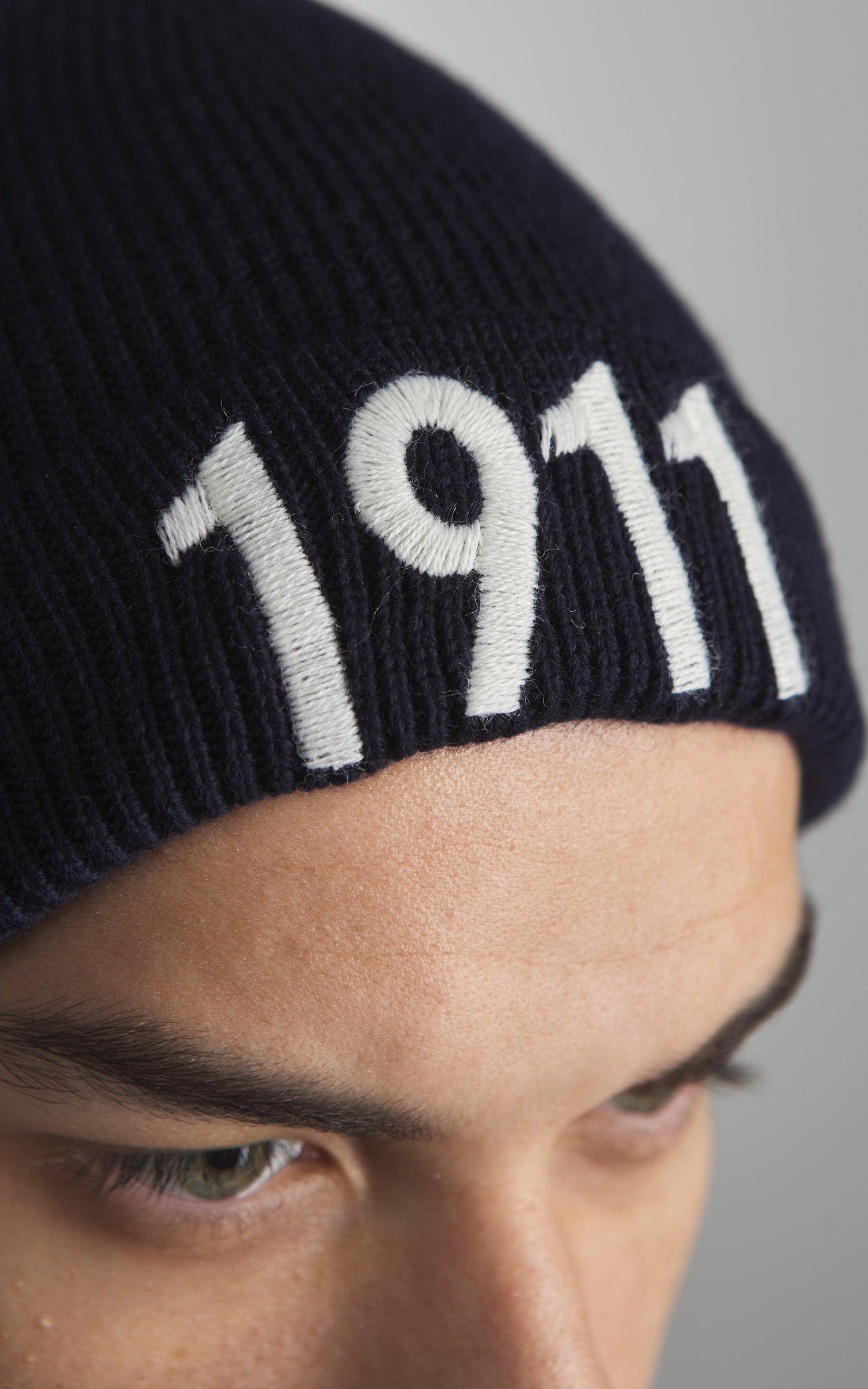 Merz b. Schwanen TRMWBN04 Merino Beanie Dark Navy