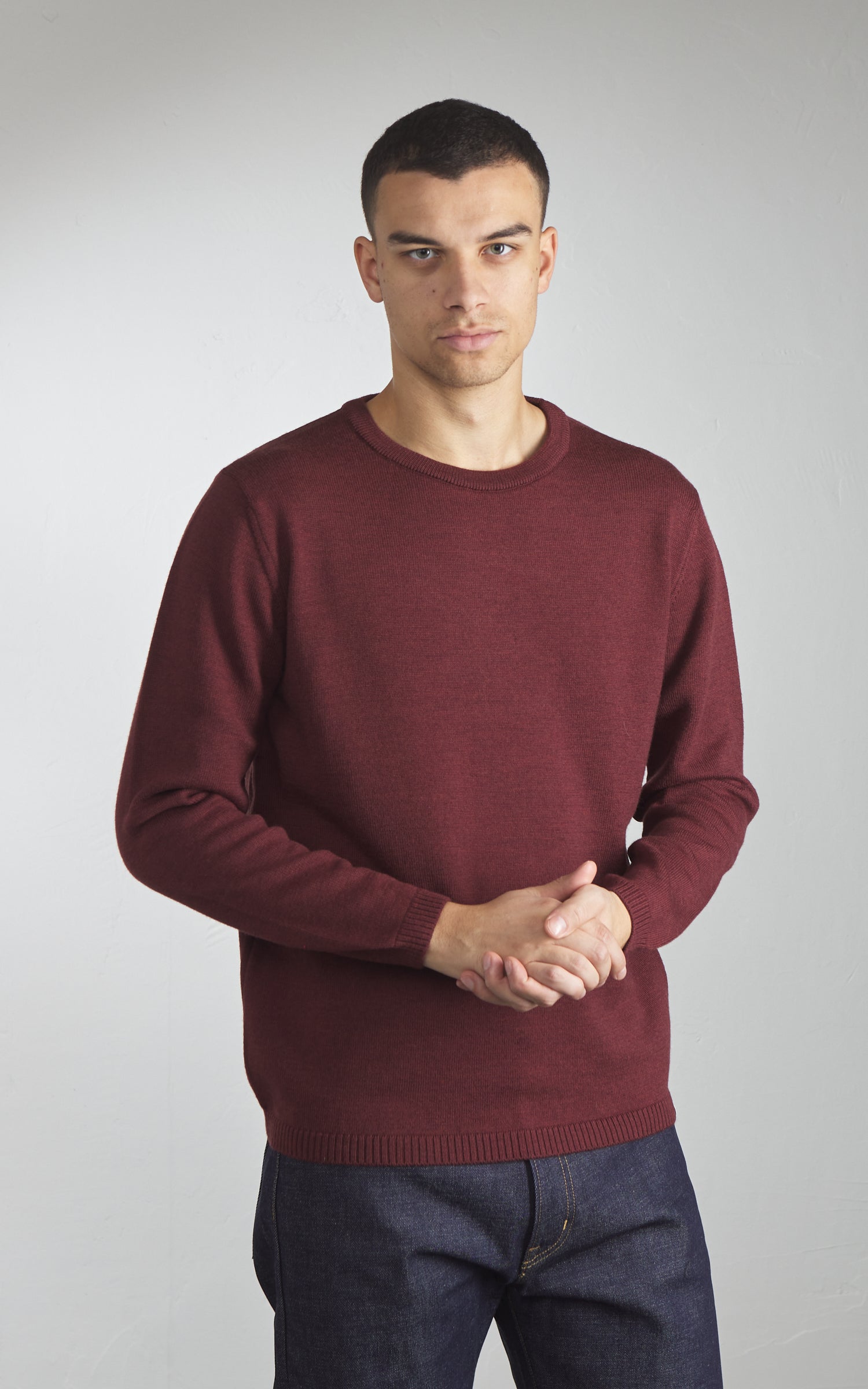 Merz b. Schwanen MWRC01 Classic Crew Merino Wool Pullover Brick Red