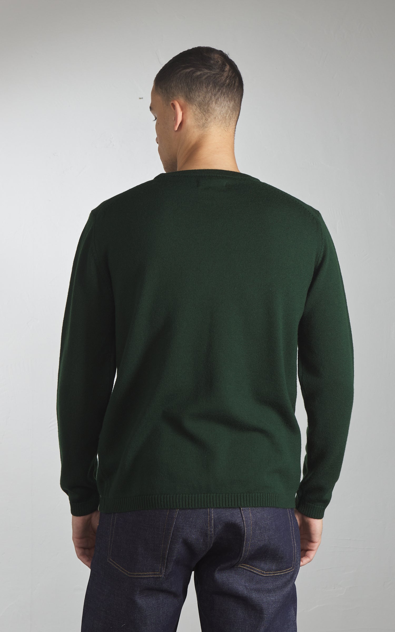 Merz b. Schwanen MWRC01 Classic Crew Merino Wool Pullover Forest