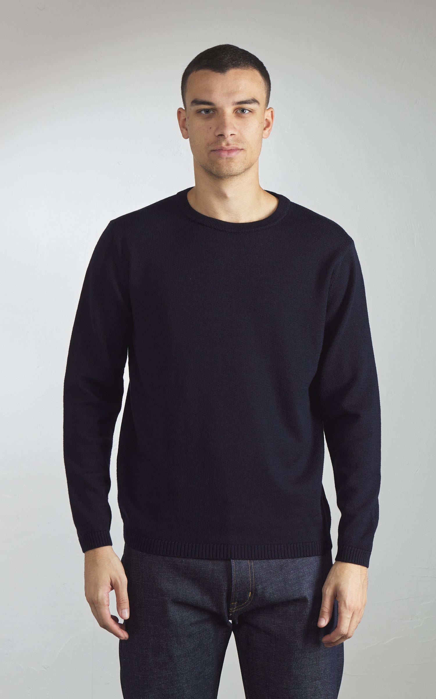 Merz b. Schwanen MWRC01 Classic Crew Merino Wool Pullover Dark Navy