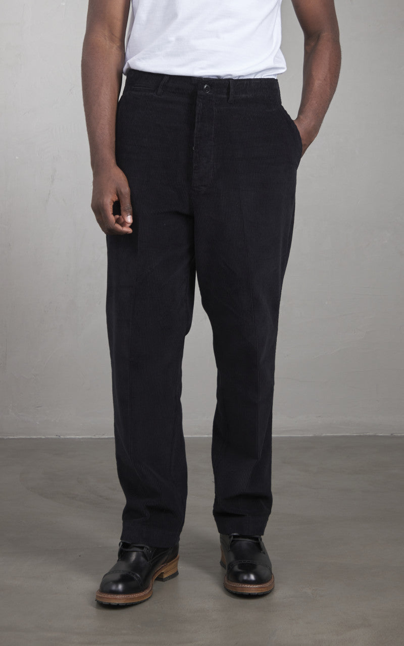 Merz b. Schwanen CHINO01C Corduroy Chino Relaxed Fit Deep Black