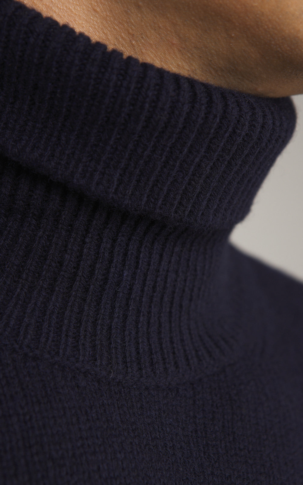 Merz b. Schwanen LOCT01 Roll Neck Pullover Wool Dark Navy