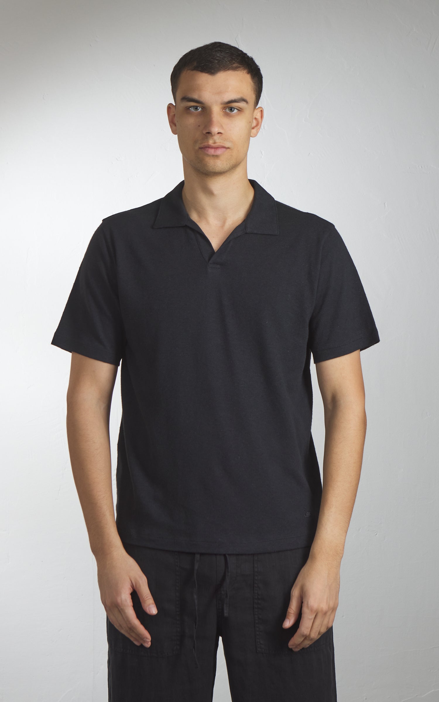 Merz b. Schwanen LINEN02 Polo Shirt Deep Black