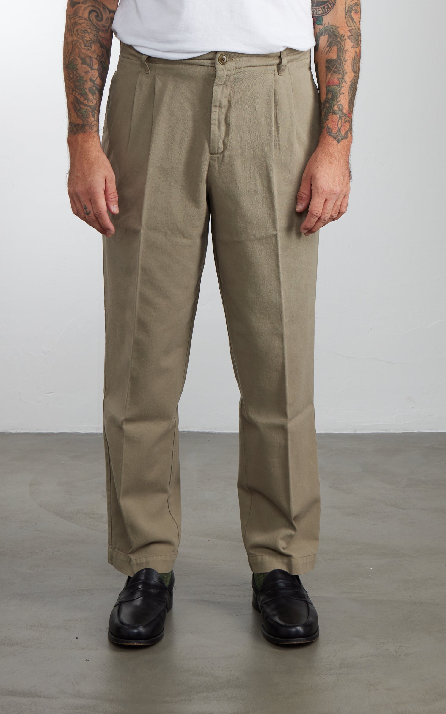 Merz b. Schwanen RIDER01T Pleated Twill Trouser Vintage Army