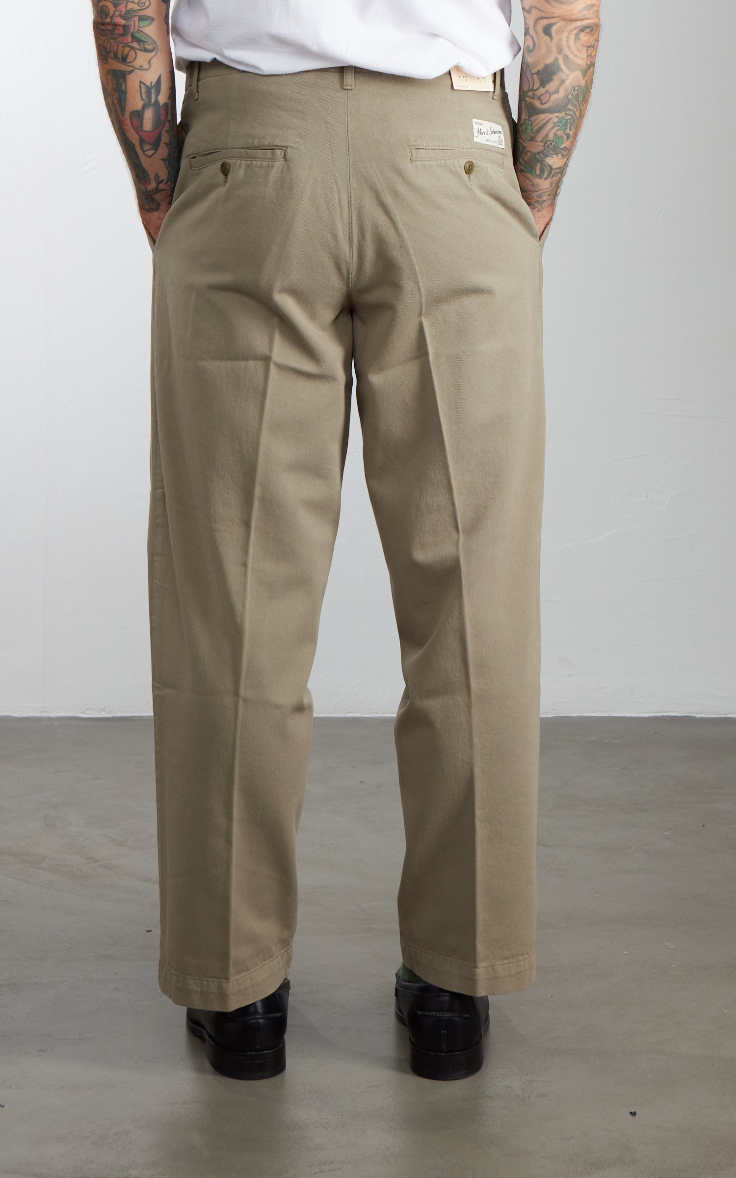 Merz b. Schwanen RIDER01T Pleated Twill Trouser Vintage Army