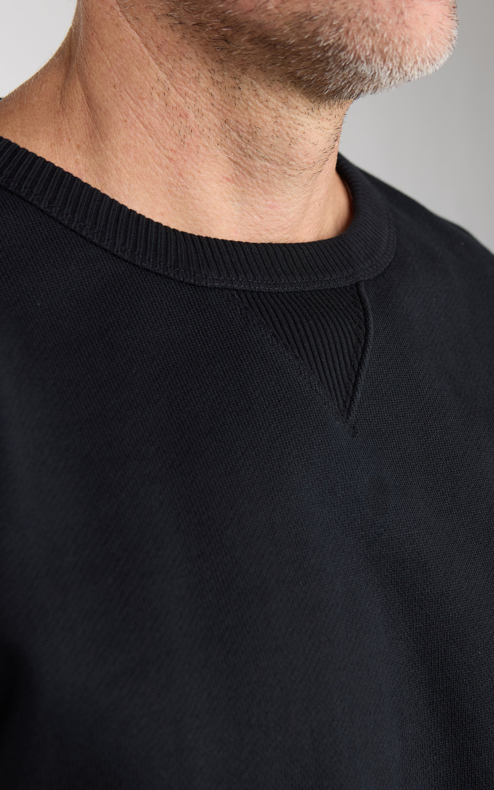 Merz b. Schwanen CREW02 Authentic Fleece Classic Fit Sweatshirt Deep Black