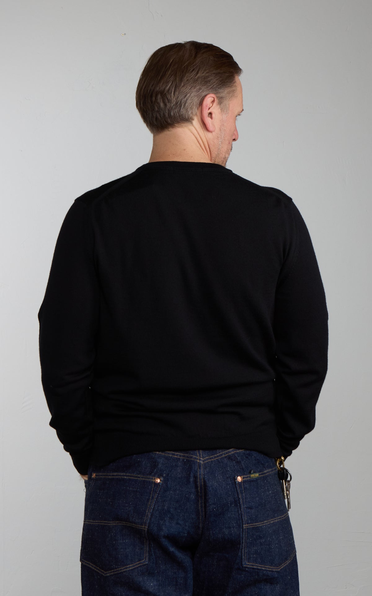 Mooncastle WO2 12G Lightweight Merino Wool Crewneck Black