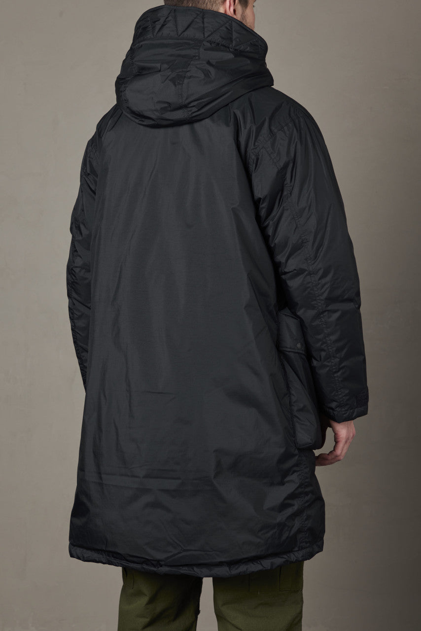 Nanga Aurora Down Field Half Coat Black