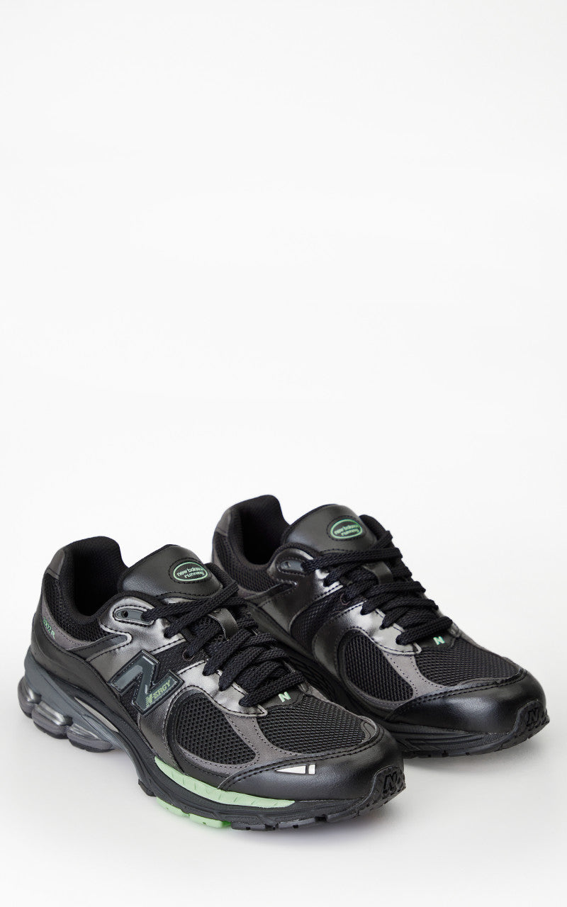 New Balance M2002 RLD Black Powder Green