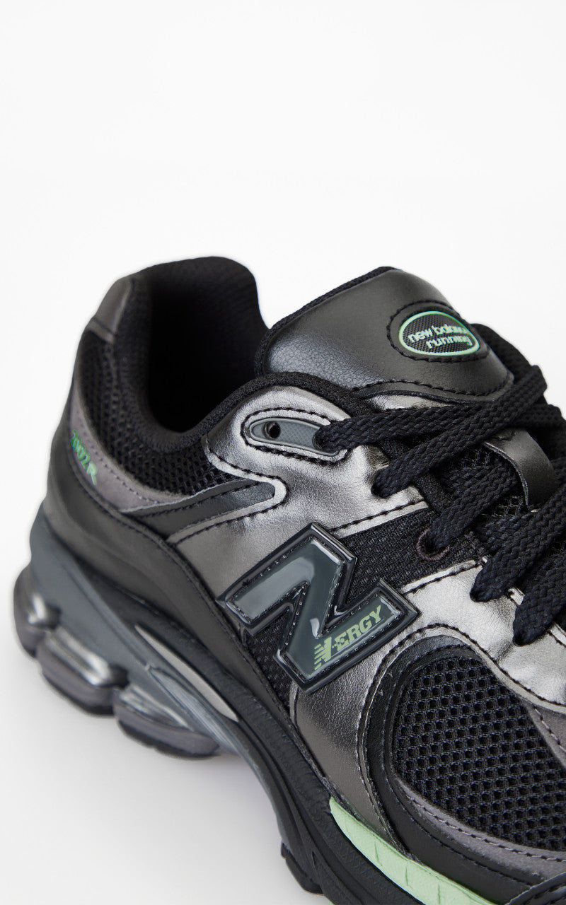 New Balance M2002 RLD Black Powder Green