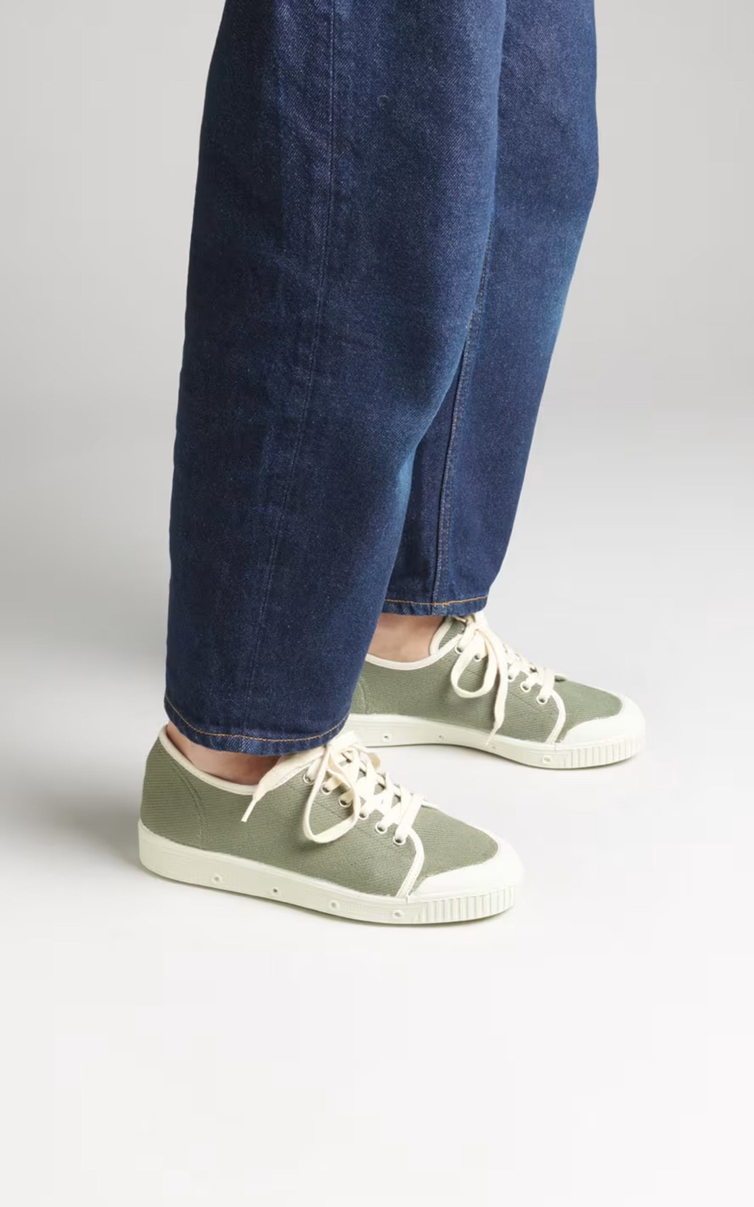 Spring Court G2 Heavy Twill Green/Off White