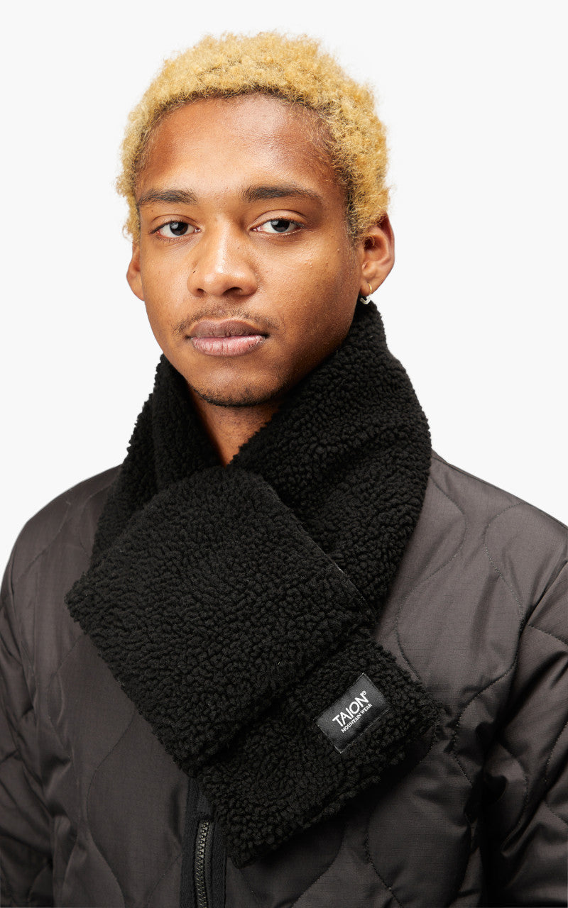 Taion Mountain Reversible Down x Boa Muffler Black/Black