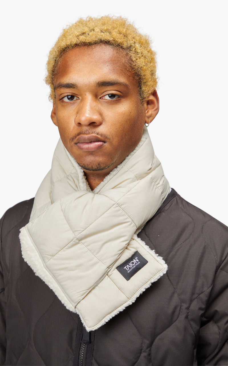 Taion Mountain Reversible Down x Boa Muffler Ice Grey/Ivory