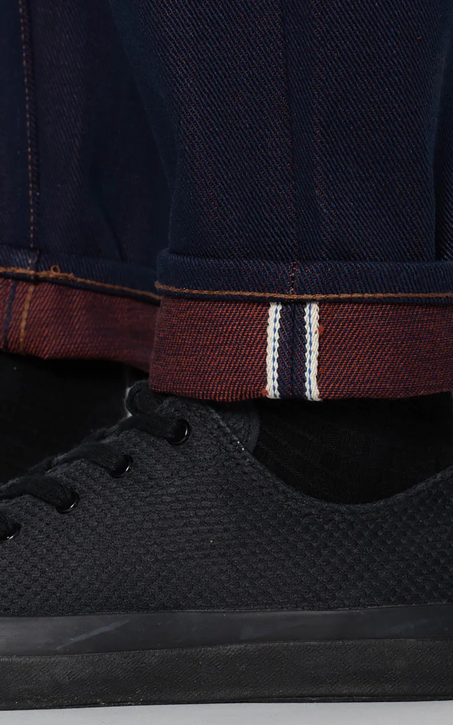 UB691 Relaxed Tapered Fit Heavyweight Indigo Warp/Red Weft Raw Selvedge Indigo 21oz