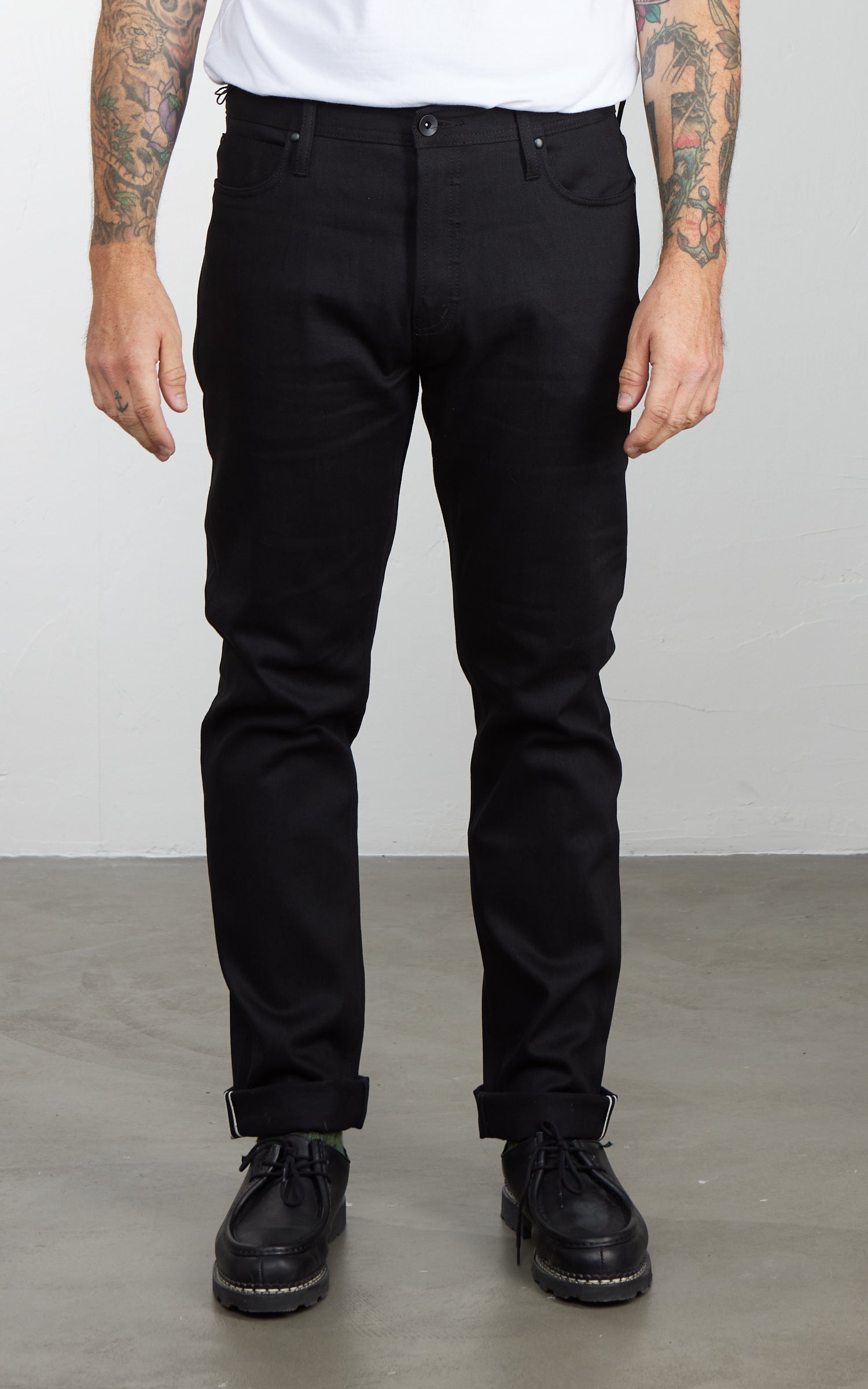 The Unbranded Brand UB444 Tight Fit Solid Black Stretch Selvedge Denim 11oz