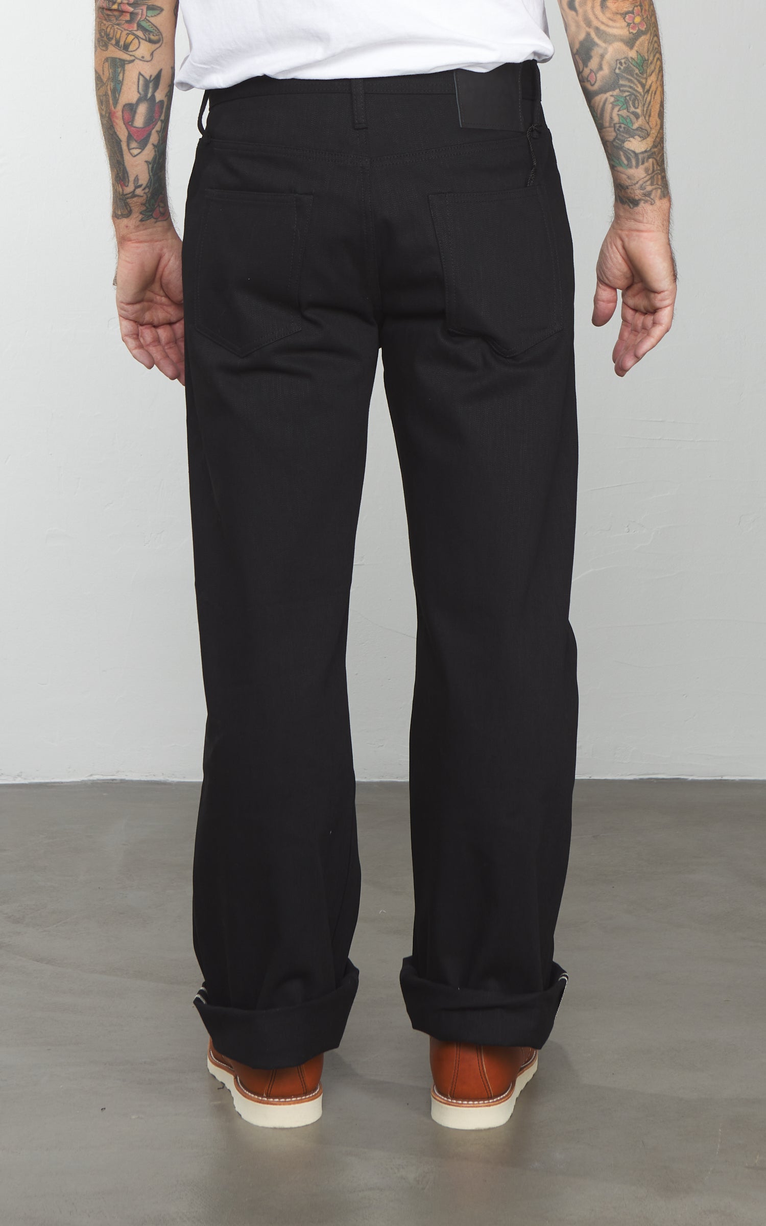 The Unbranded Brand UB748 Wide Fit Slubby Black Selvedge 14.5oz