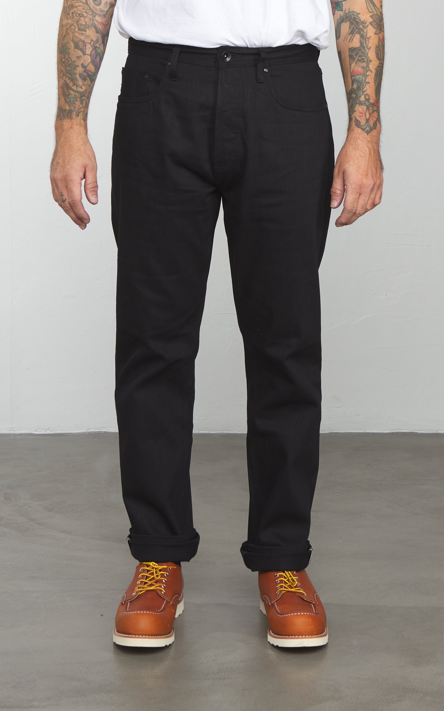 The Unbranded Brand UB848 Relaxed Straight Fit Slubby Black Selvedge 14.5oz