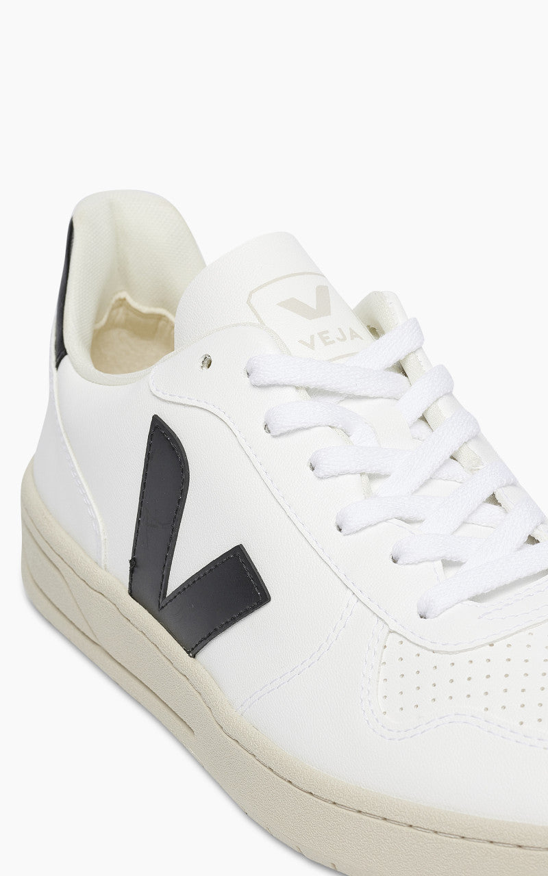 Veja V-10 CWL White/Black
