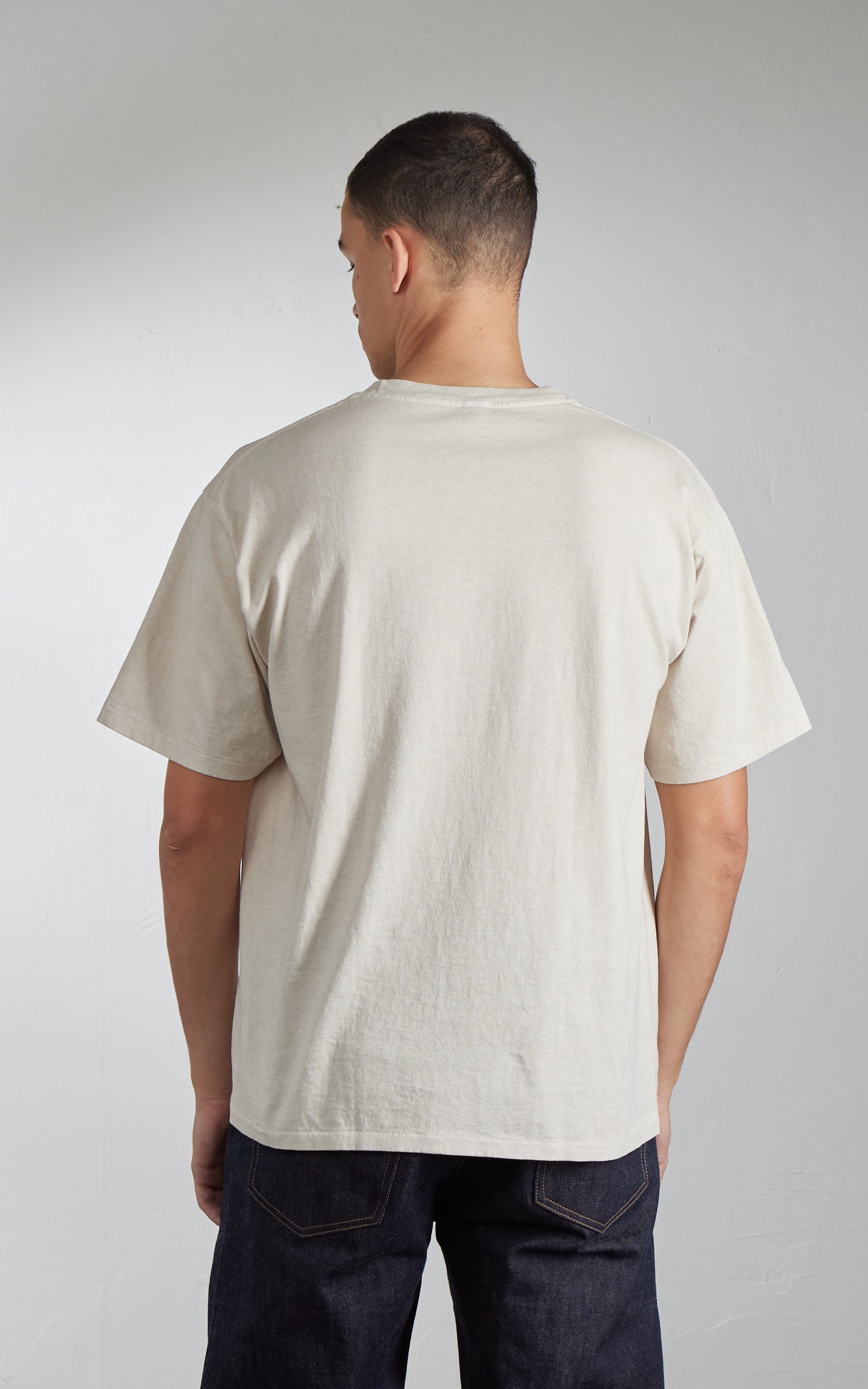Velva Sheen Crew Neck Pocket Tee Oatmilk