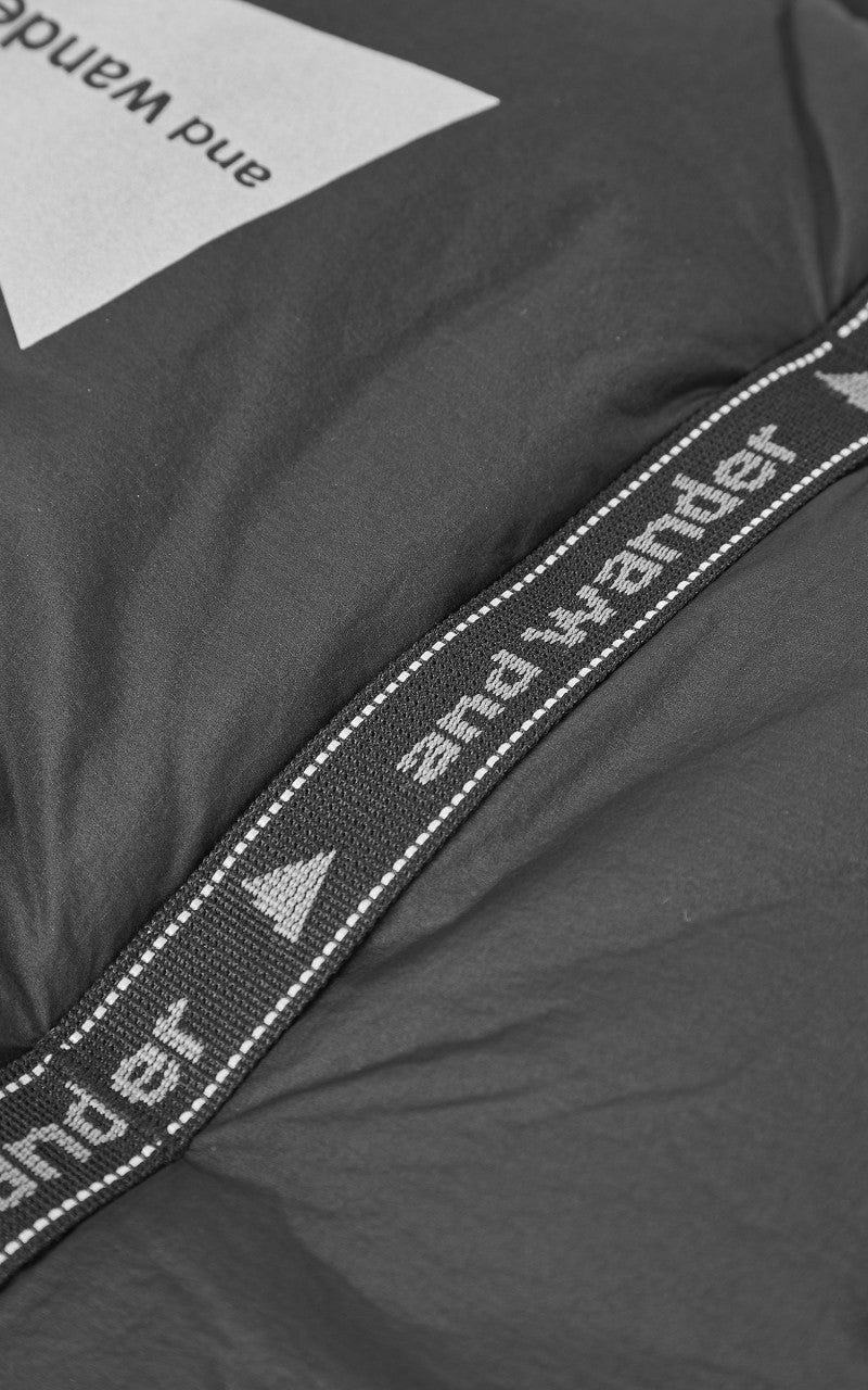 小物 and wander / PRIMALOFT rip muffler and wander Primaloft Rip Muffler Black