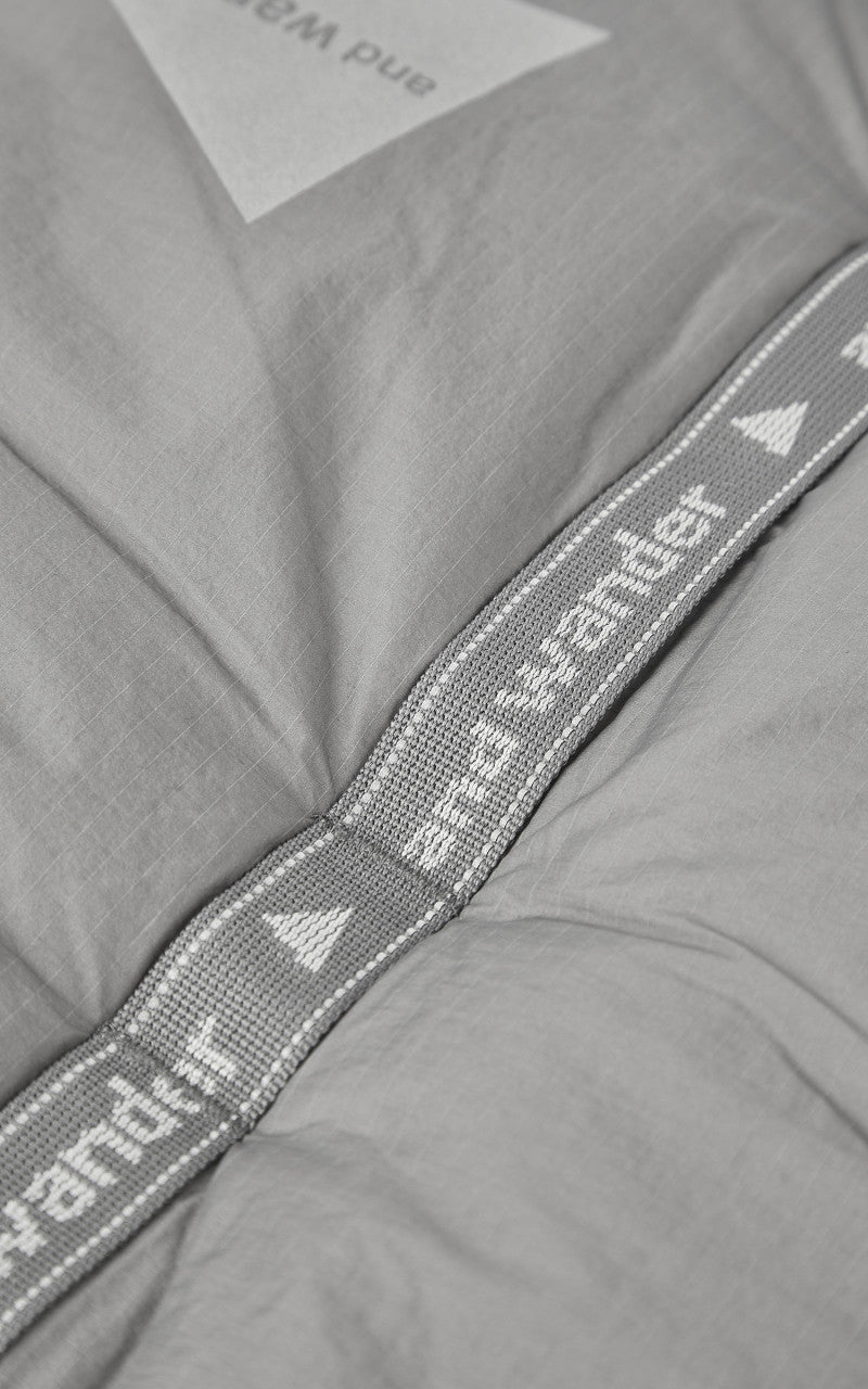 and wander Primaloft Rip Muffler Grey