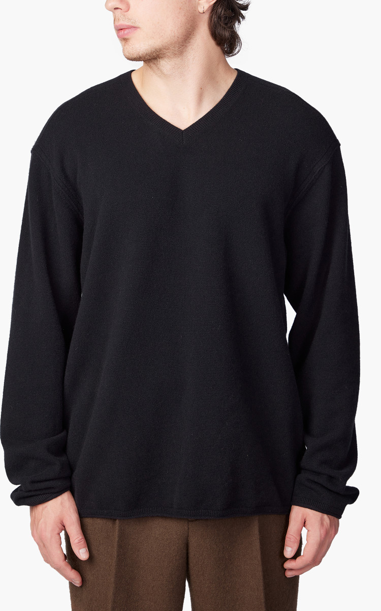 Auralee Felted Wool Knit V-Neck Pullover Black | Cultizm